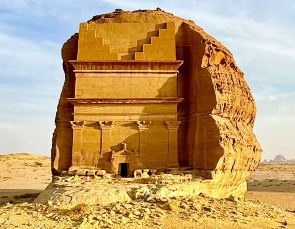 Discover the Amazing North of Saudi Arabia by Vicky 400-2